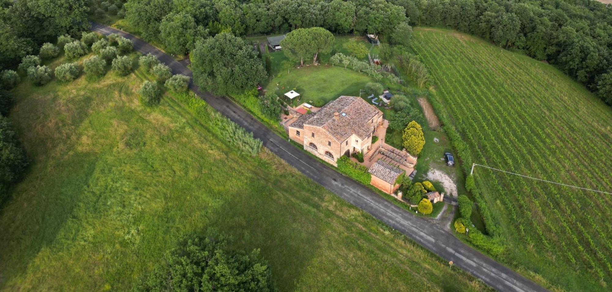 Il Casale Di Sandra Chiusi Bagian luar foto
