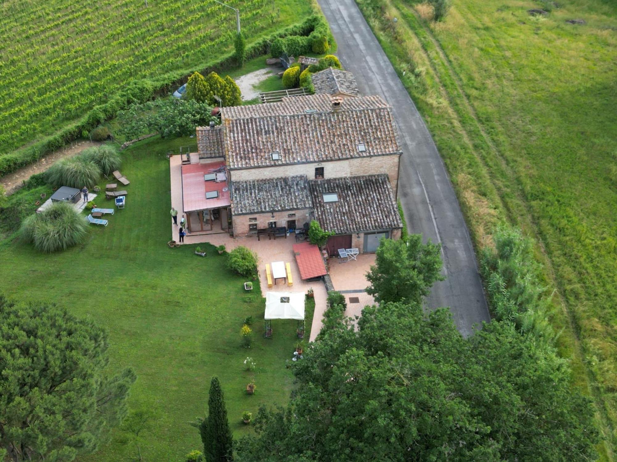 Il Casale Di Sandra Chiusi Bagian luar foto